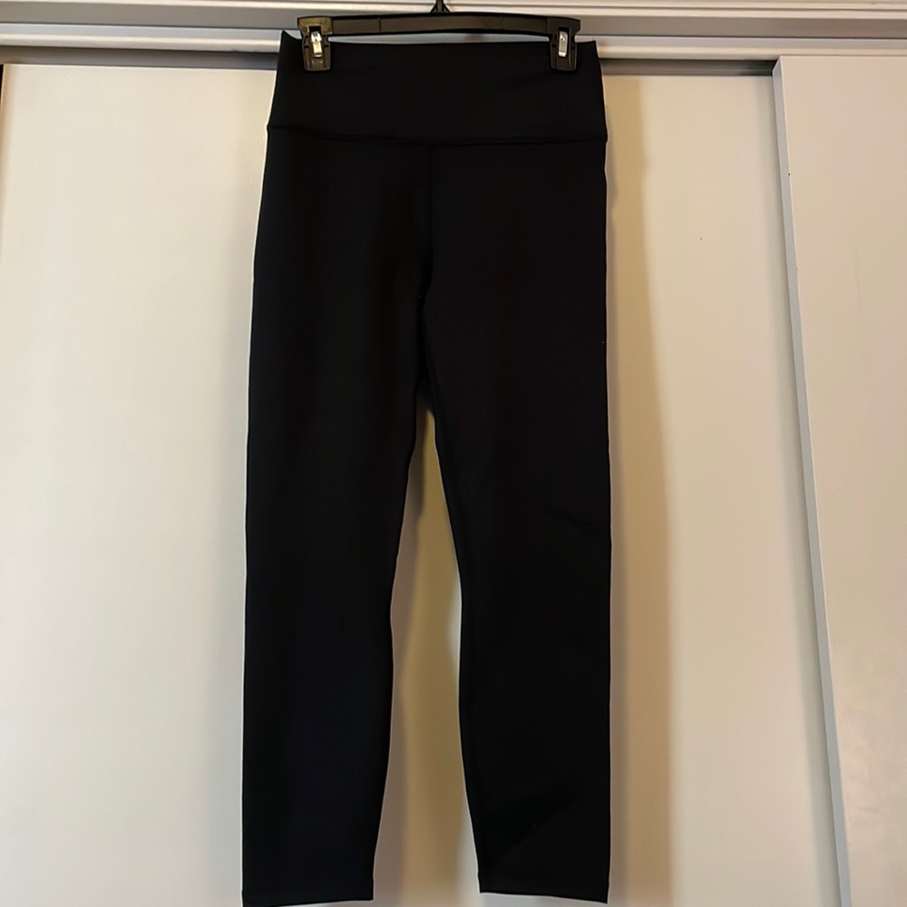 Fabletics high-waisted powerhold 7/8. Size M